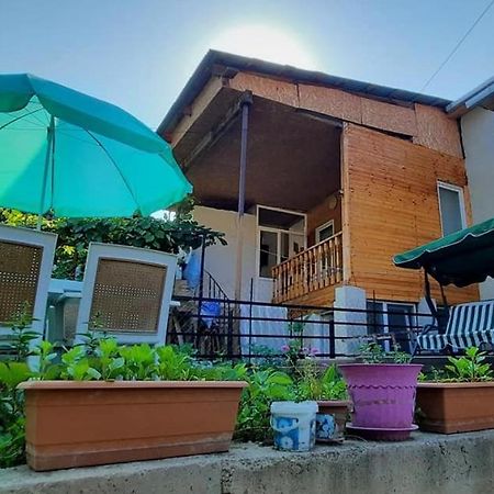 Apart-Otel Nino Bordżomi Zewnętrze zdjęcie