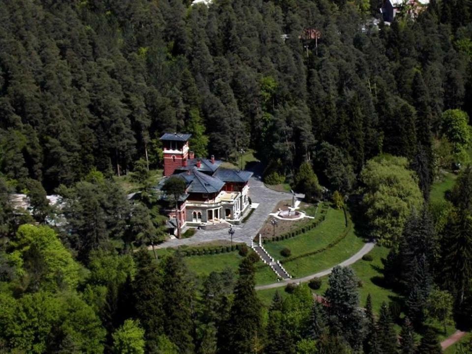 Apart-Otel Nino Bordżomi Zewnętrze zdjęcie